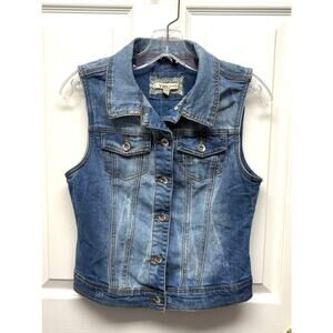 YMI Jeans Women’s Denim Vest Medium Blue Button Front Sleeveless Classic